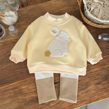 Toddler girl tracksuit with rabbit-embroidered sweatshirt and pants