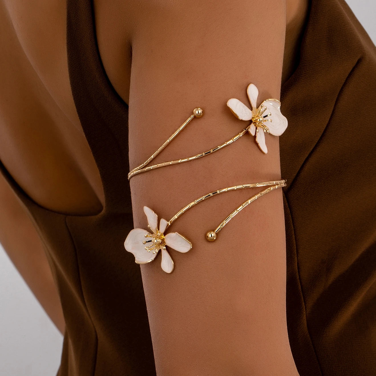 A Women's Arm Bracelet.