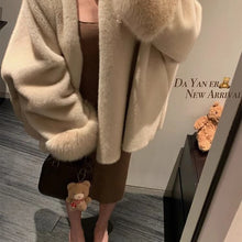 2026 Winter Hot Fashion Girls Oversized Gradient Fur Coat Women Thick Warm Outerwear Fluffy Faux Fox Fur Jacket