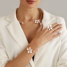 Gold-Plated Enamel Flower Jewellery Set – Necklace, Bracelet & Ring