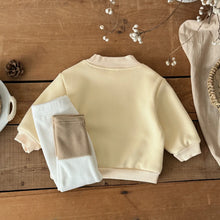 Toddler girl tracksuit with rabbit-embroidered sweatshirt and pants