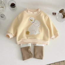 Toddler girl tracksuit with rabbit-embroidered sweatshirt and pants
