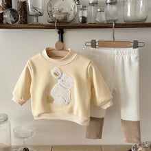 Toddler girl tracksuit with rabbit-embroidered sweatshirt and pants