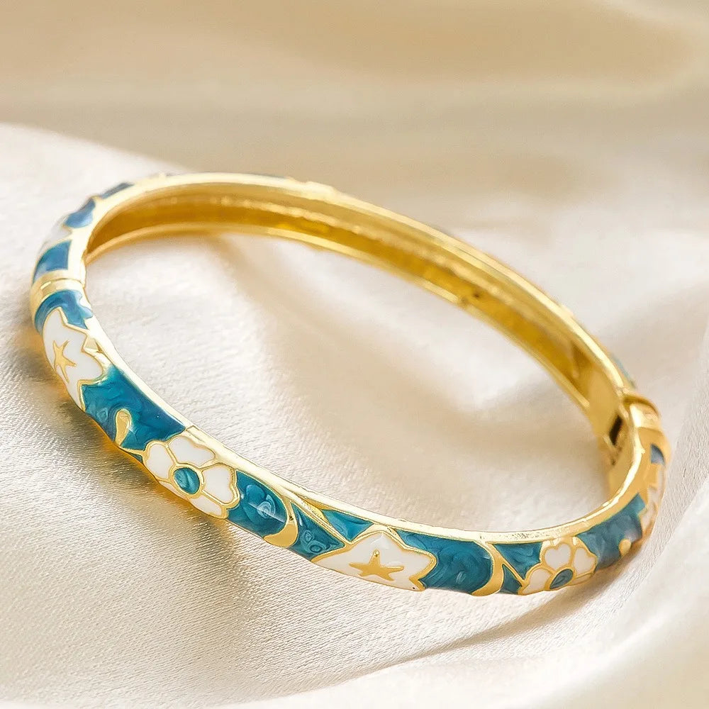 Elegant Enamel Dropped Glaze Flower Texture Closed End Bracelet