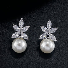 Pearl Flower Stud Earrings
