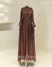 Modern High Neck Long Sleeves Pleated Evening Dresses