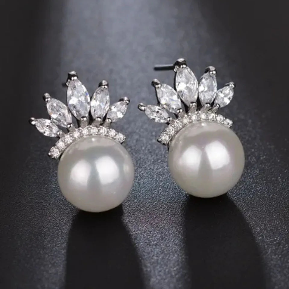 Pearl Flower Stud Earrings