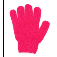 exfoliating mitt glove – textured surface close up