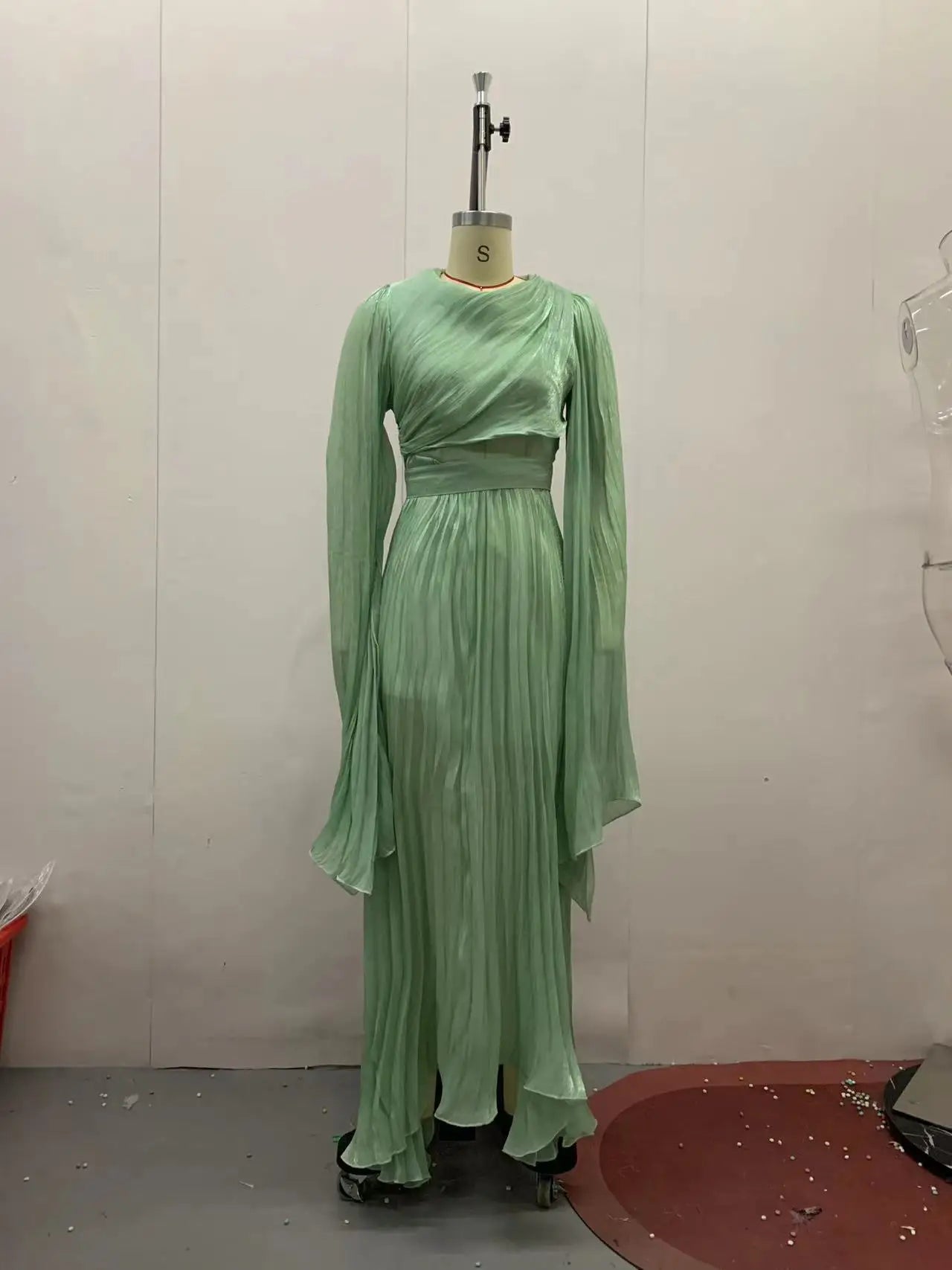 Folds Flare Sleeve Round Collar Floor Lace Up Tight Waist A Line Formal Gown