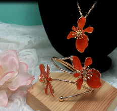 Vintage Floral Enamel Necklace & Bracelet Set – Bohemian Jewellery