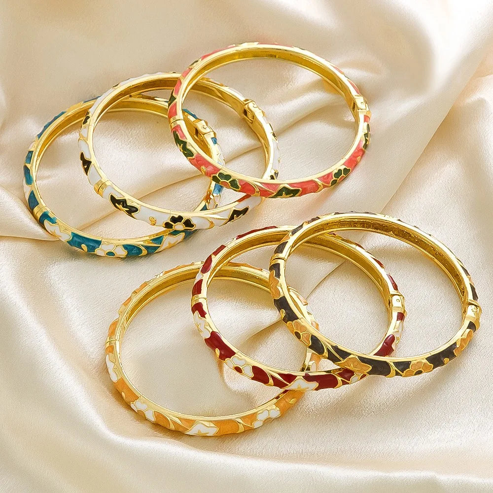 Elegant Enamel Dropped Glaze Flower Texture Closed End Bracelet