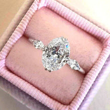 Oval Pigeon Egg Cube Zirconia Ring