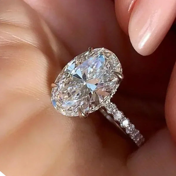 Oval Pigeon Egg Cube Zirconia Ring